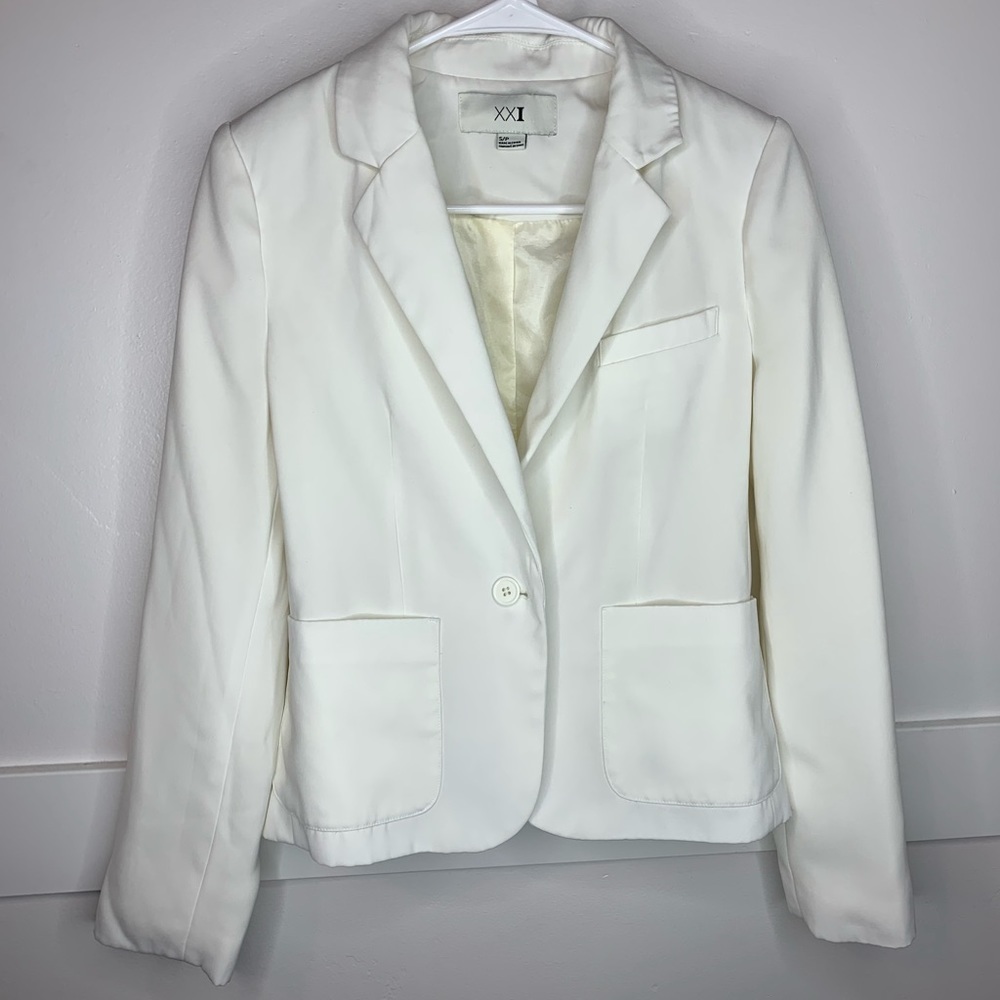 Forever 21 White Long Sleeve Blazer
